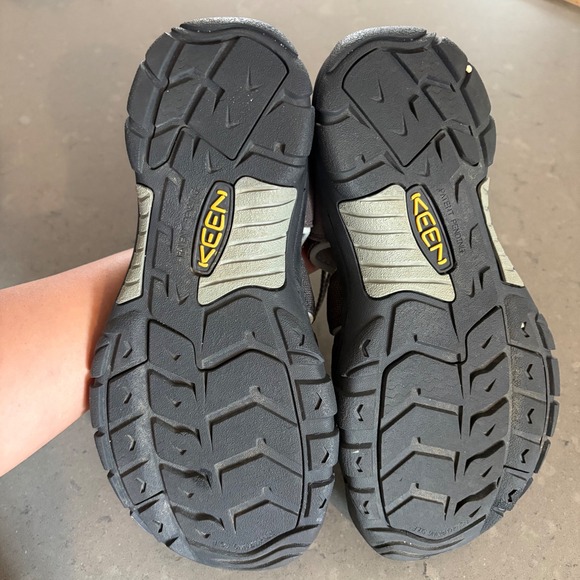KEEN Mens Newport H2 Brown Waterproof‎ Hiking Water Sandals Shoes Hybrid 10 US